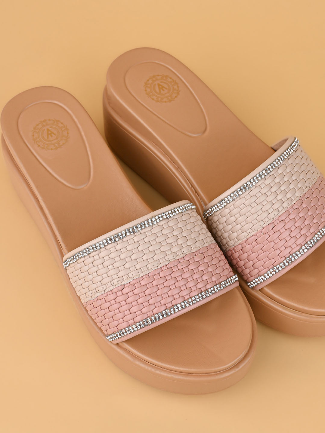 1027-BEIGE