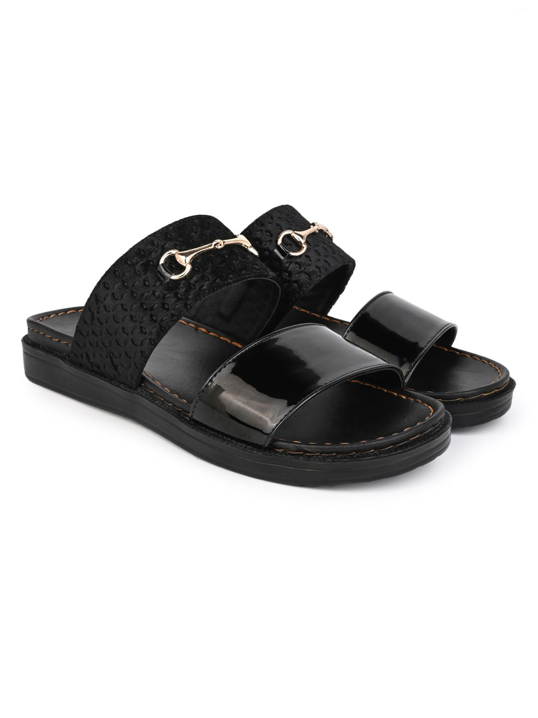 67945-BLACK