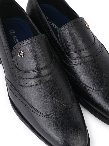 10-88605-BLACK