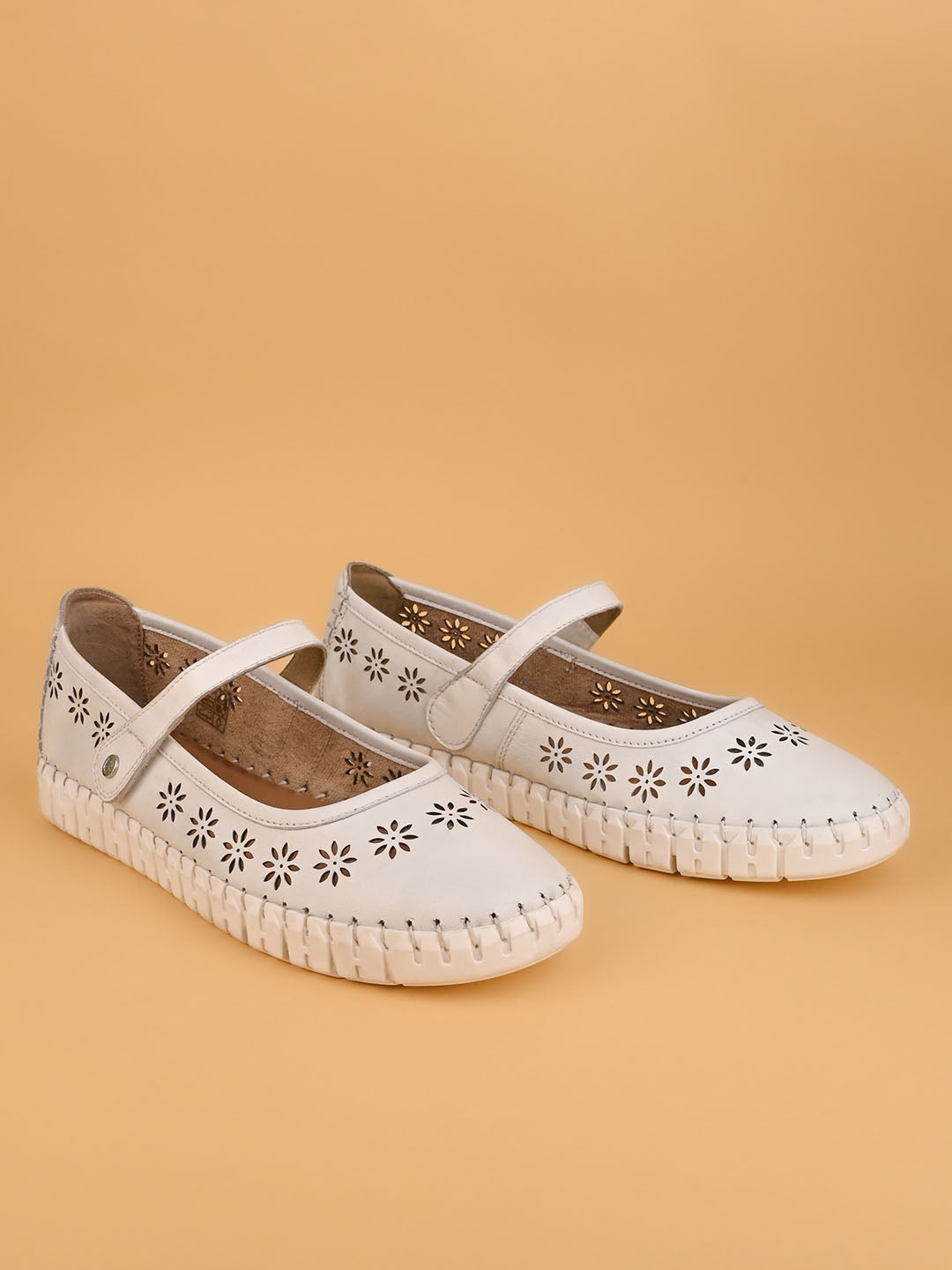 1028-WHITE