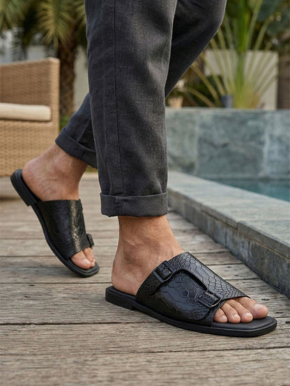 66840-BLACK