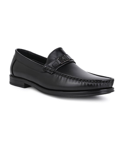 Men Smooth Black Finish Faux Leather Slip-On Loafers with Metallic Crest Detail