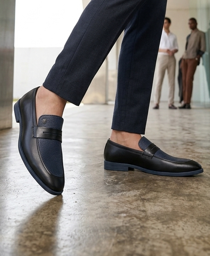 Men Black &amp; Navy Textured Leather Slip-On Penny Loafers with TPR Sole