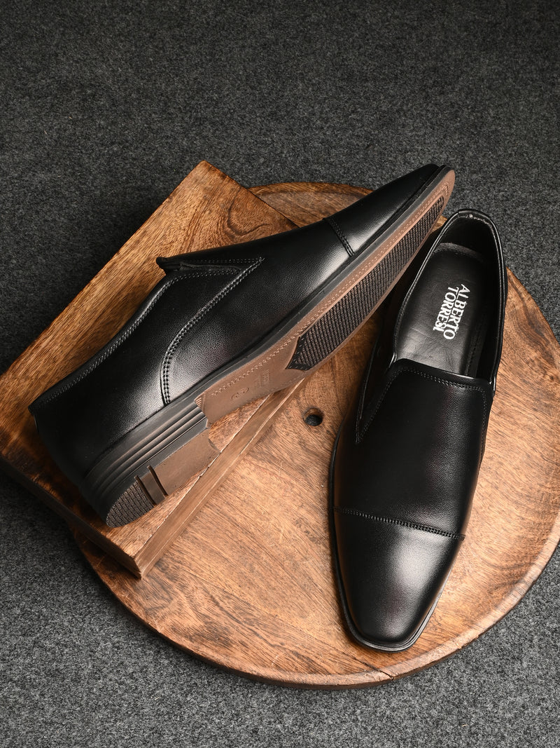 Genuine Leather Lightweight Branded Sole Toecap Loafer For Men