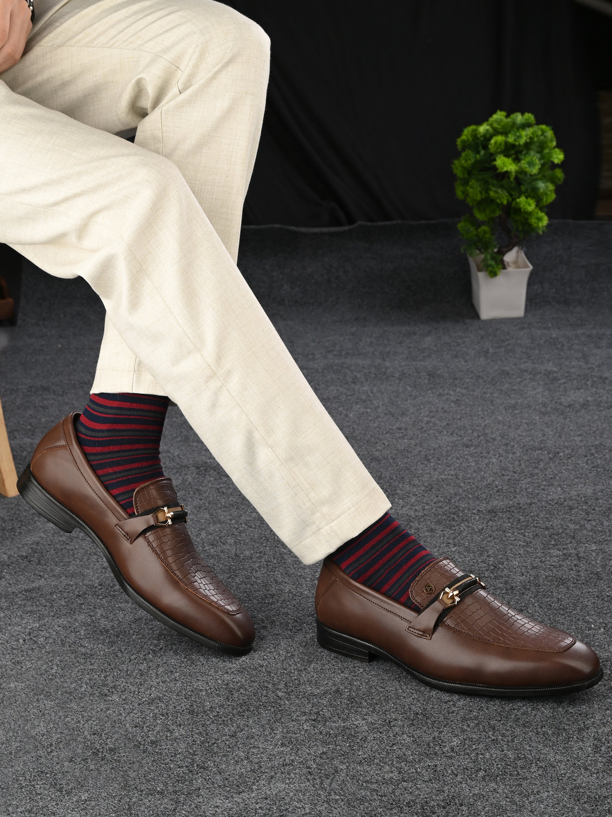 GENUINE LEATHER MEN&