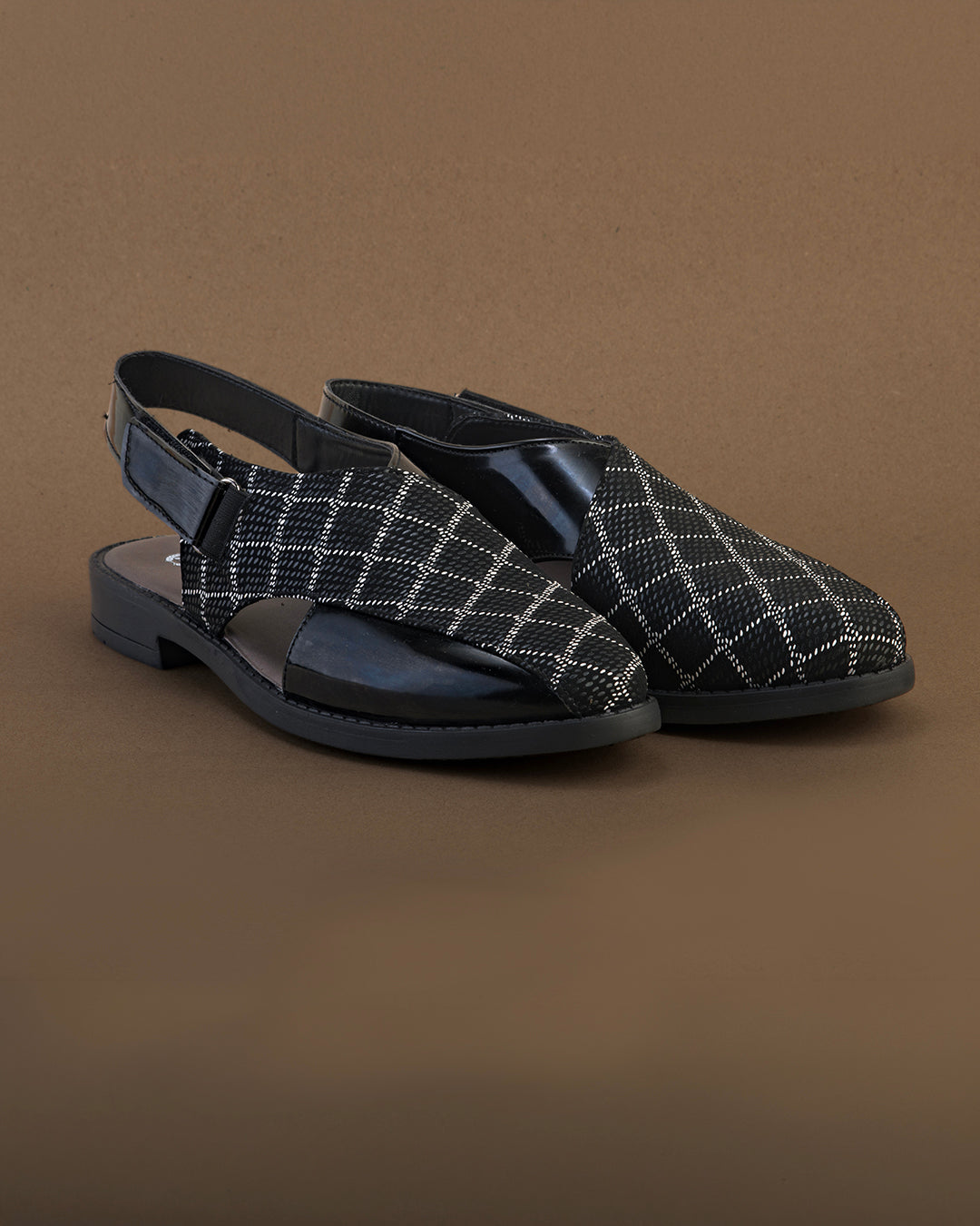 Ravello Black Peshawari Sandals for Men - Backstrap Sandals for Casual &amp; Ethnic Wear