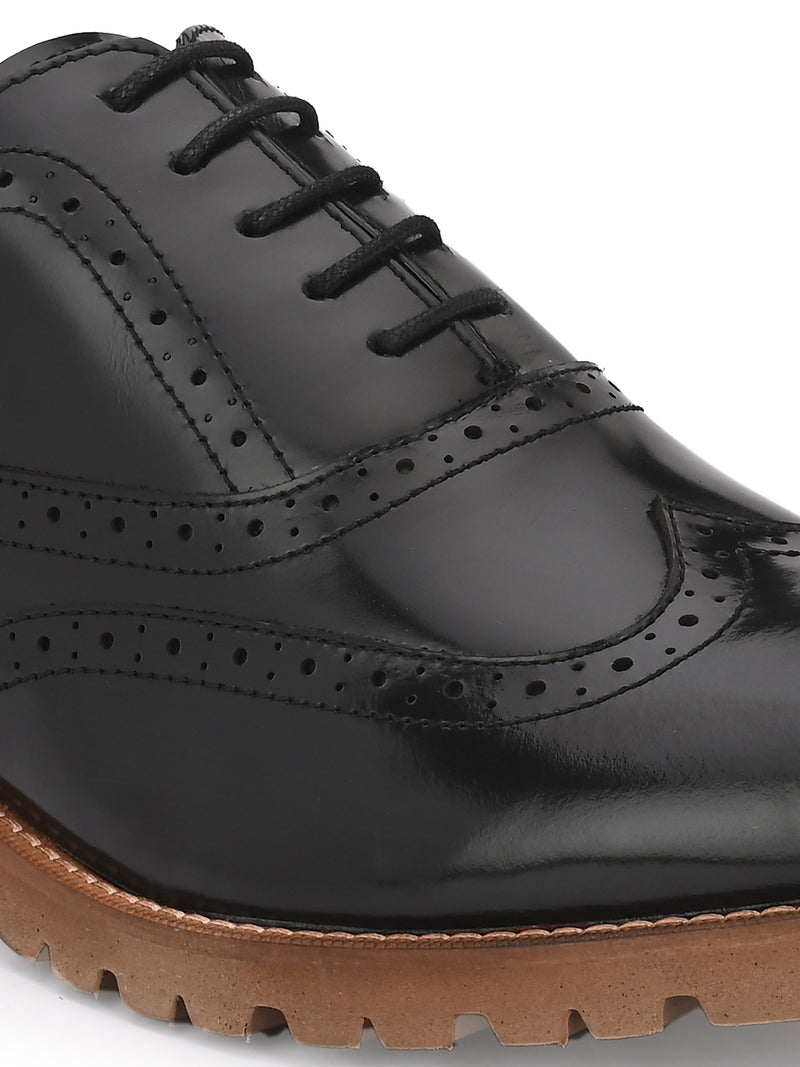 Men Brush Off Brogues