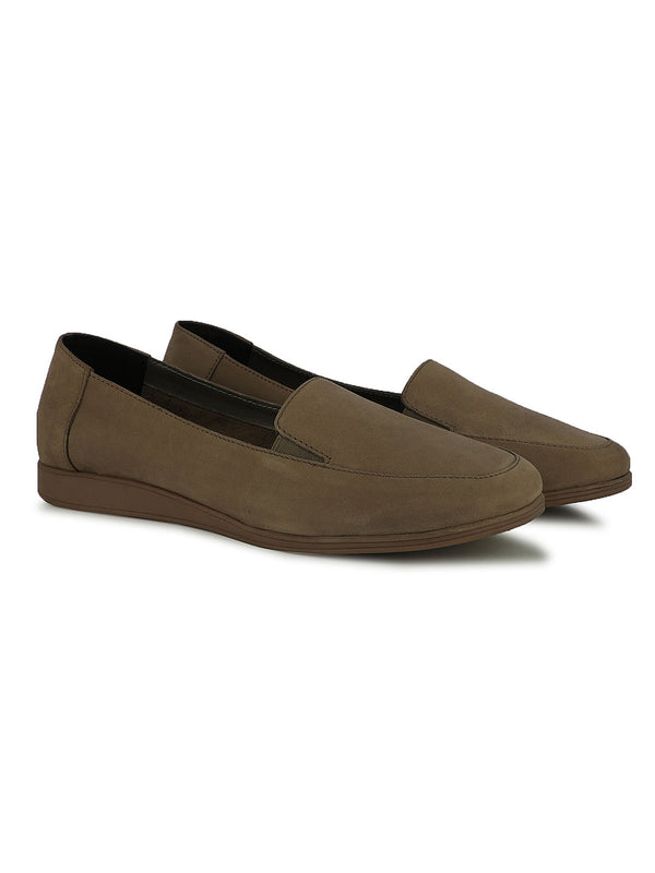 Soothe  Natural Leather Slip-Ons